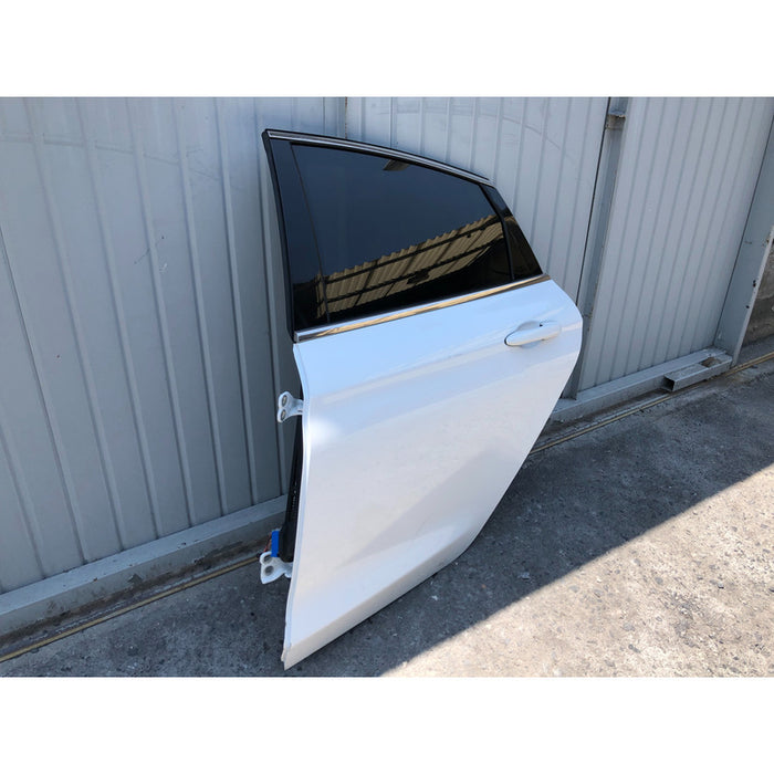 Puerta Trasera Izquierda Chrysler 200 2015 Al 2017