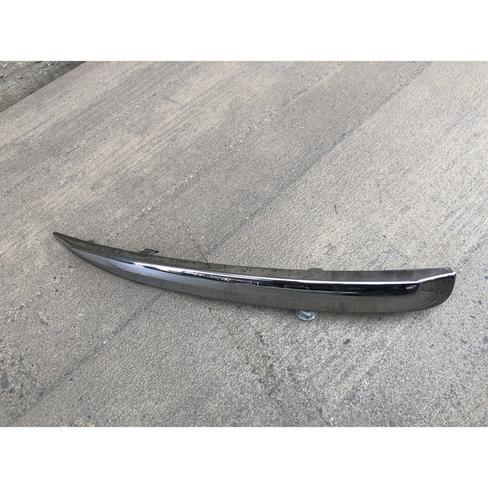 Moldura Facia Delantera Derecha Kia Rio 2016 2017