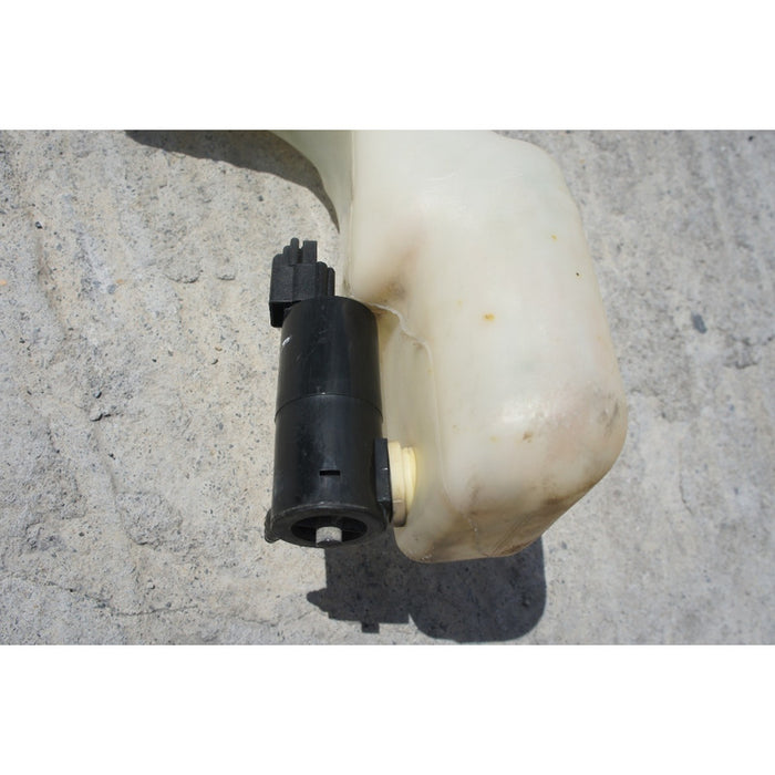 Deposito Limpiabrisas Ford Fiesta Sedan 2011 - 2015