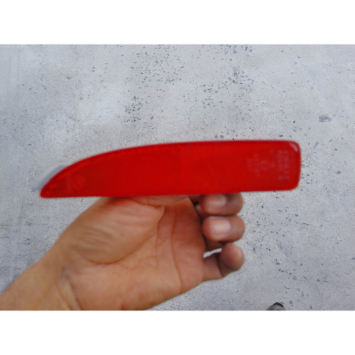 Reflejante Trasero Izquierdo Original Para Mazda 3 2014-2018