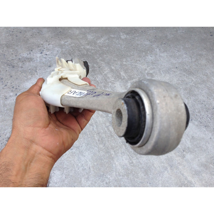 Tirante Trasero Derecho Central Bmw 530i 2017 Al 2021 2.0