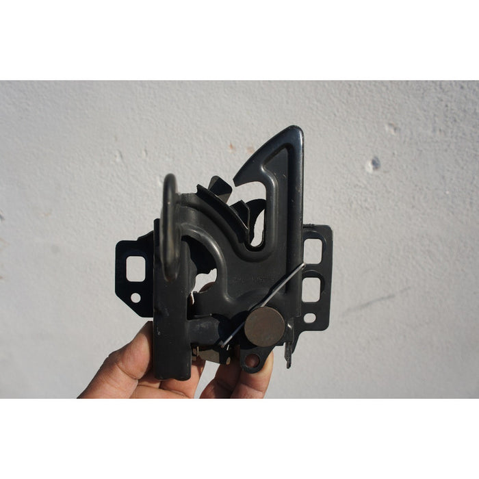 Chapa De Cofre Cadillac Cts 2003 2004 2005 2006 2007