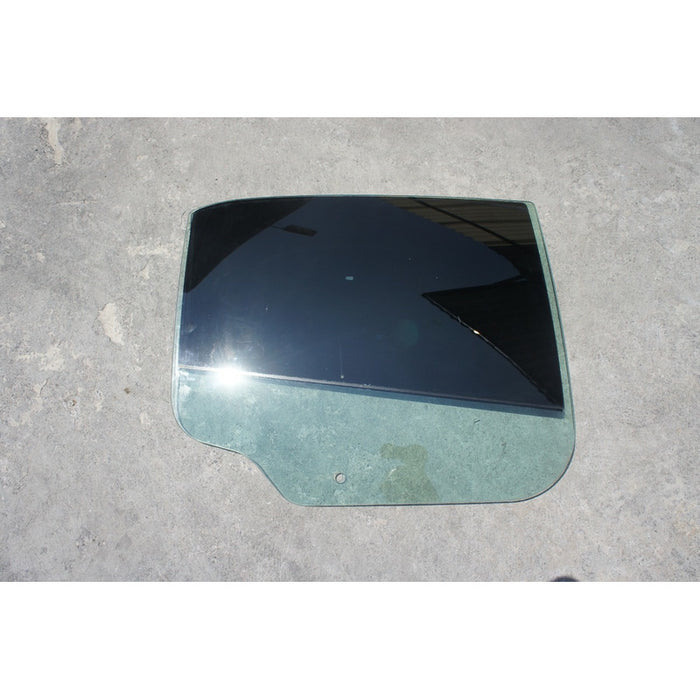 Vidrio Puerta Trasero Derecho Chrysler 300 2011 2013 2014