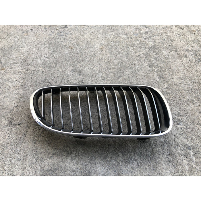 Parrilla Superior Derecha Bmw 328i Coupe 2009 Al 2012