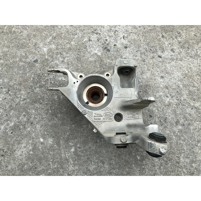 Mango Trasero Derecho Jaguar Xe 2017 2018 2019 2.0