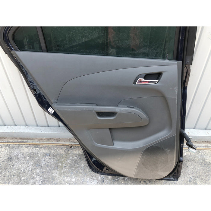 Puerta Trasera Izquierda Chevrolet Sonic 2013 2014 2015