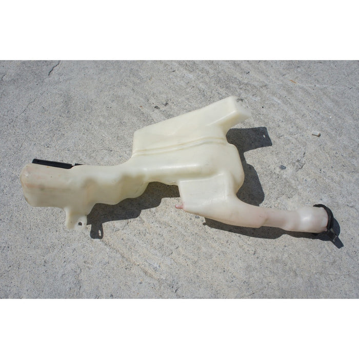 Deposito Limpiabrisas Ford Fiesta Sedan 2011 - 2015