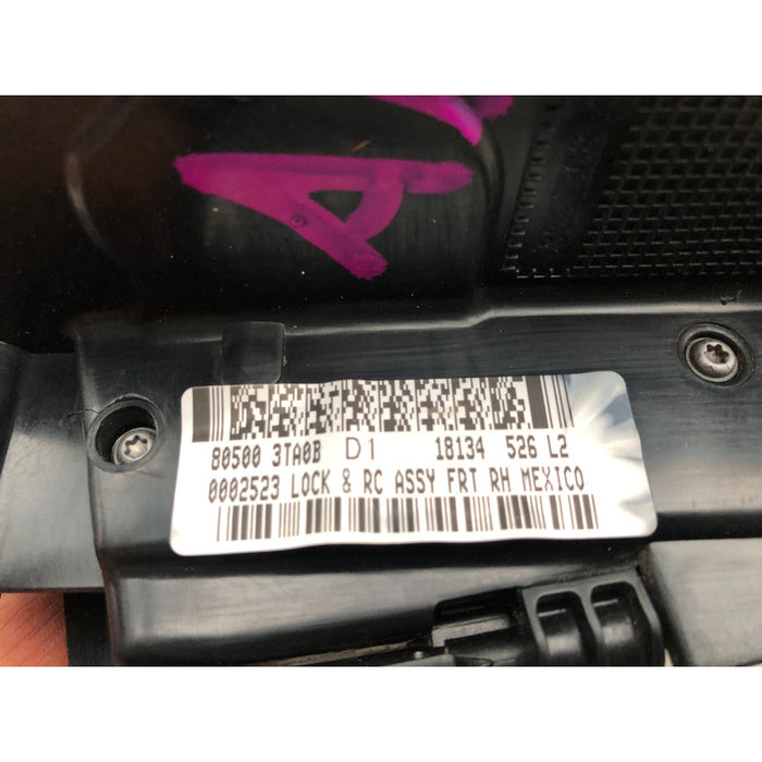 Chapa De Puerta Delantera Original, Derecha Altima 2013-2018