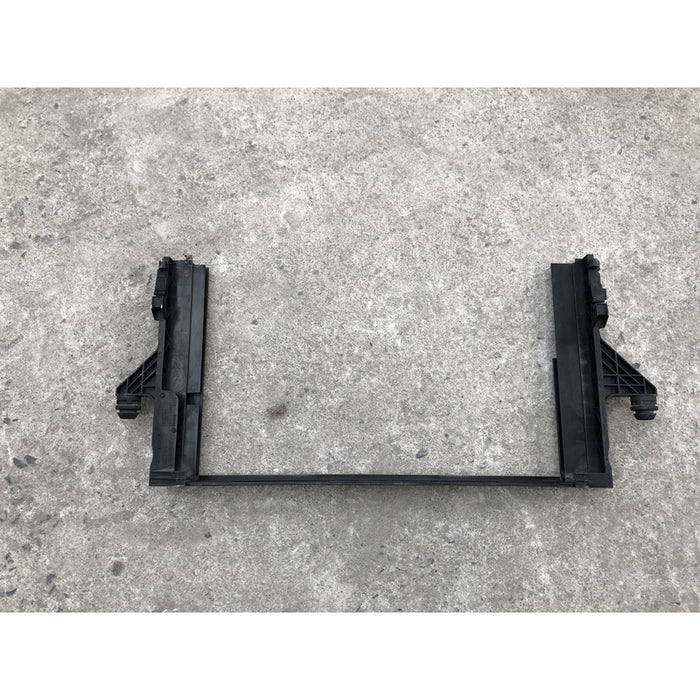 Soporte Radiador Volvo V50 2004 Al 2008