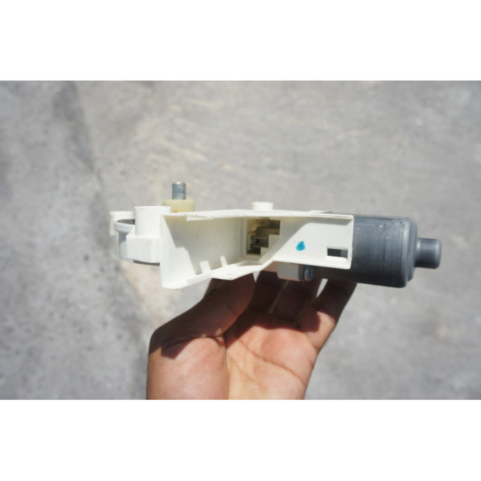 Motor Elevador Vidrio Delantero Derecho Montego 2005 - 2007