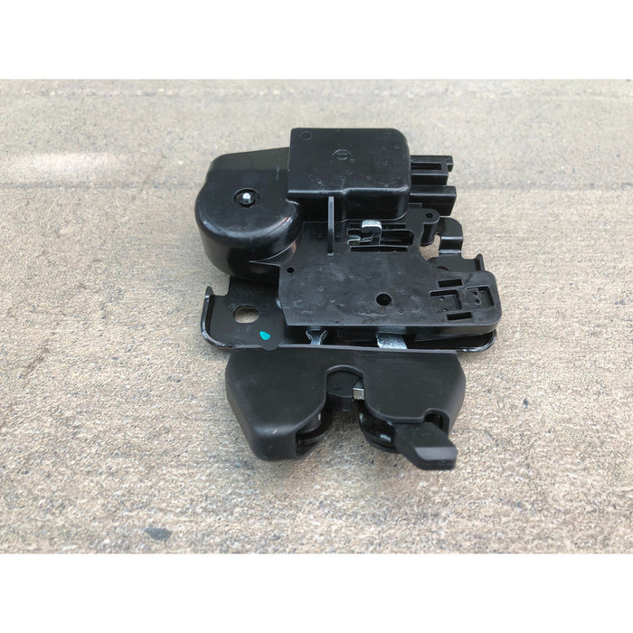 Chapa Cajuela Nissan Versa 2012 Al 2019