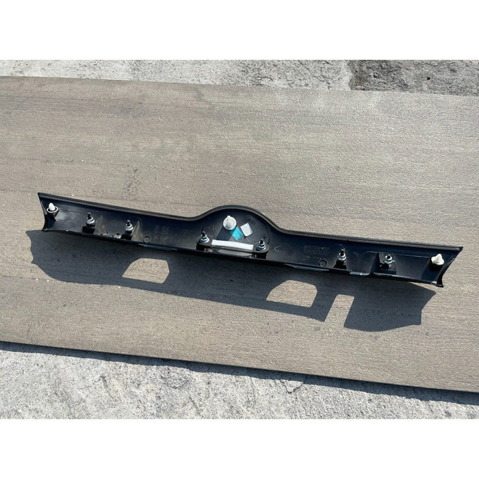Moldura De Cajuela Superior Toyota Camry 2012, 2013, 2014
