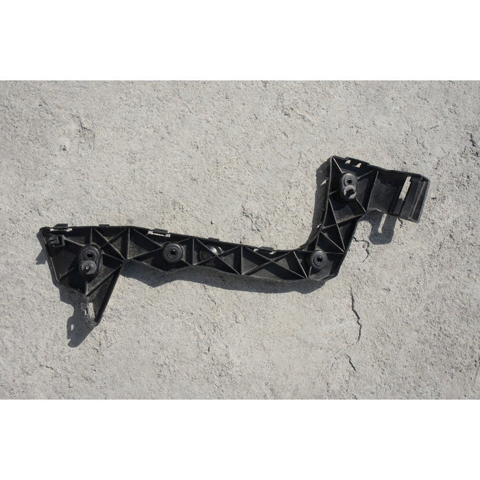 Guia Defensa Trasera Derecha Ford Focus 2012 2013 2014