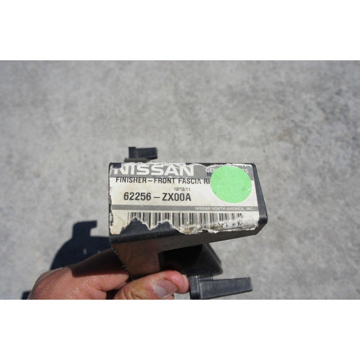 Parrilla Derecha Faro Niebla Nissan Altima 2010, 2011, 2012