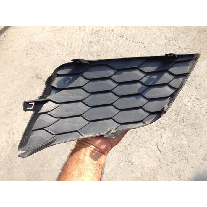 Parrilla Delantera Izquierda Para Nissan Sentra 2017 - 2019