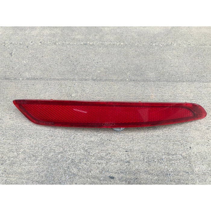Reflejante Trasero Derecho Ford Fiesta 2013 Al 2016