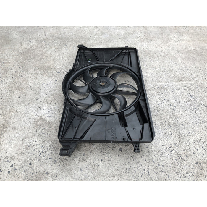 Motoventilador Focus Ford Del 2012 Al 2018 2.0