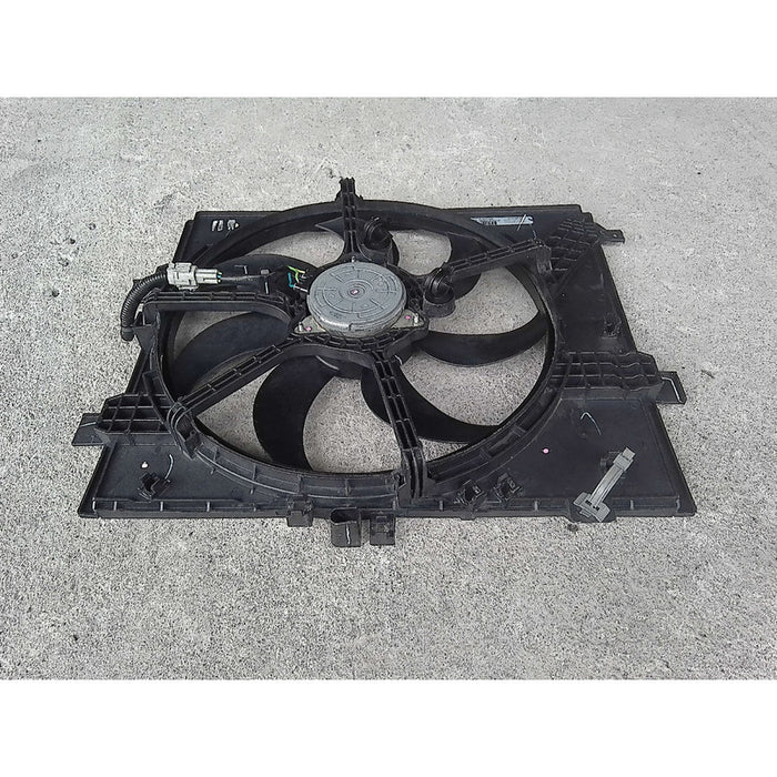 Motoventilador Nissan Versa Del 2012 Al 2019 1.6