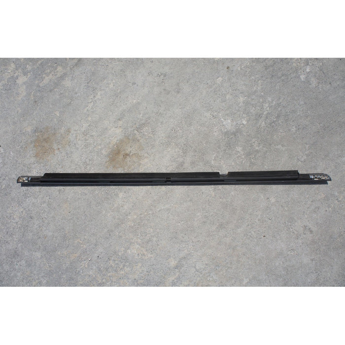 Moldura De Felpa Trasera Derecha Chrysler 300 2011 - 2014*