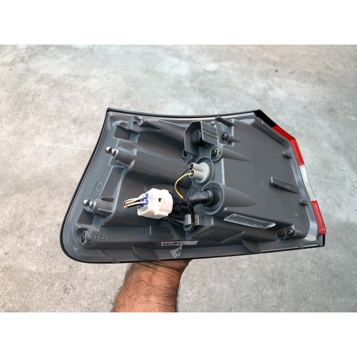 Calavera Derecha Original Jeep Cherokee 2014-2018