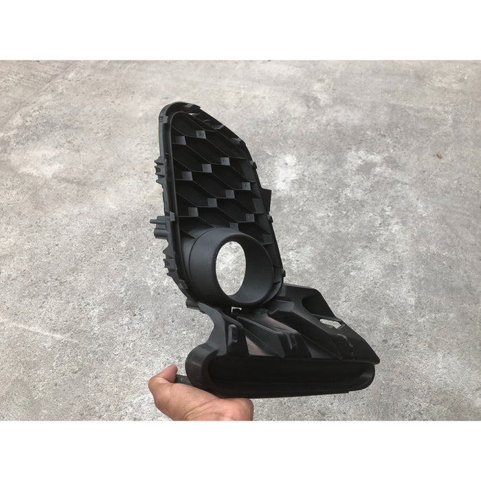 Parrilla Inferior Derecha De Faro Niebla Mazda 3 2010-2013