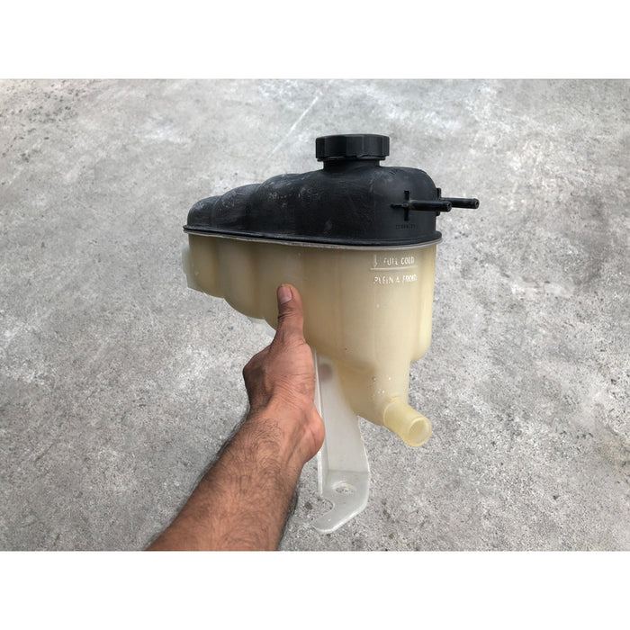 Deposito Agua Radiador Chevrolet Silverado 2014 Al 2018 5.3