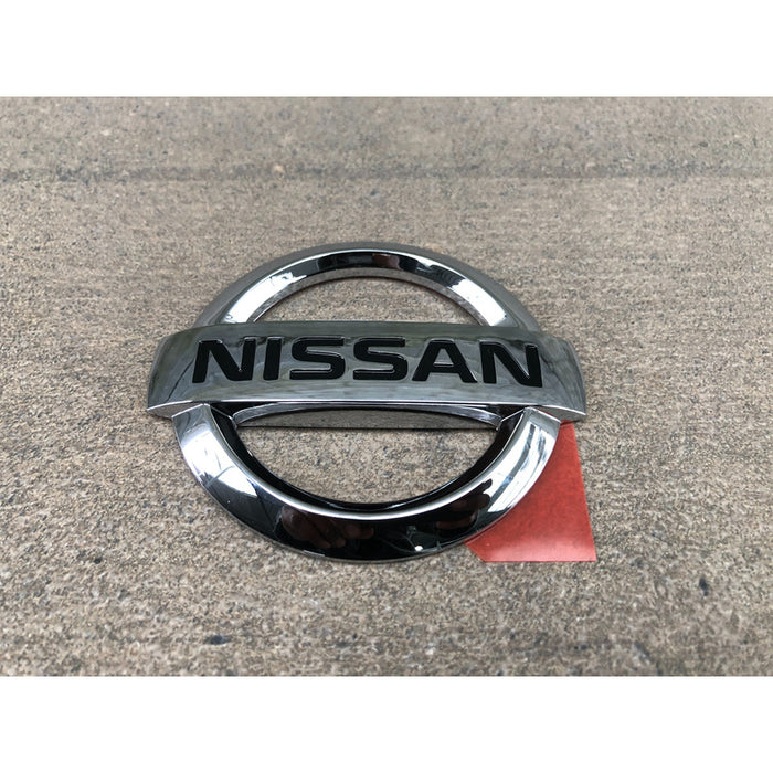 Emblema Delantero Nissan Tsuru 2005 Al 2017
