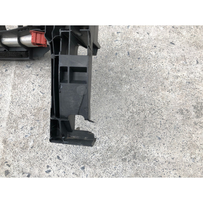 Marco Radiador Mercedes Benz Cla250 2014 Al 2019 2.0