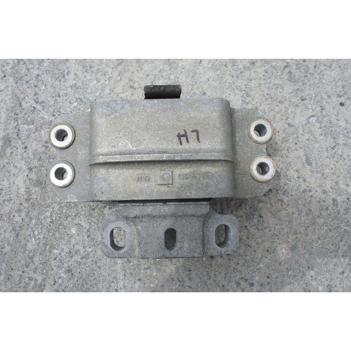 Soporte De Transmisión Izquierdo Vw Jetta 2011 - 2017