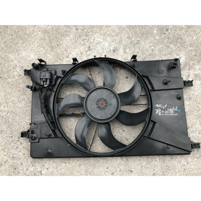 Motoventilador Chevrolet Cruze Del 2011 Al 2016 1.8