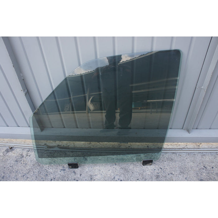 Vidrio De Puerta Delantero Izquierdo Lobo 1997 1999 2002