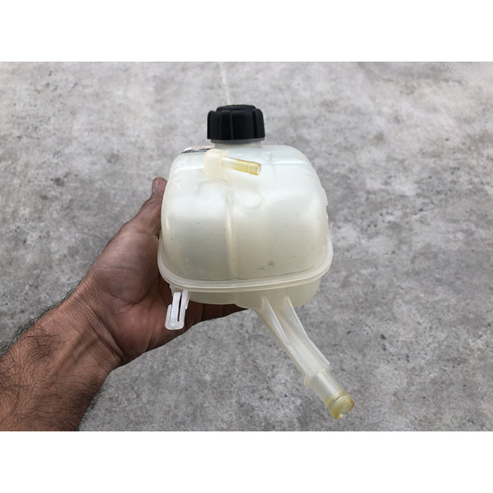 Deposito Agua Radiador Nissan Sentra 2020 - 2023 2.0