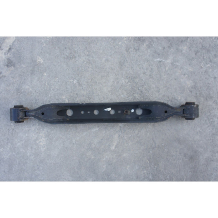 Tirante Trasero Derecho Nissan Rogue Del 2015 Al 2019