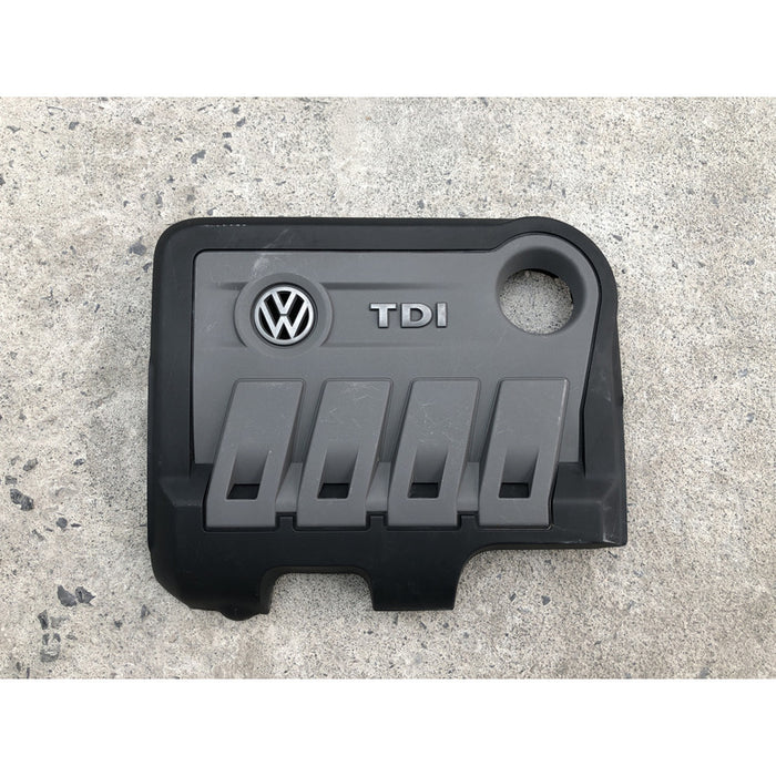 Cubierta Motor Volkswagen Passat 2012 2013 2014 2.0 Lts.