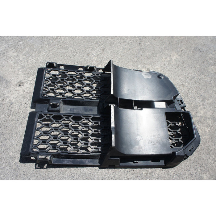 Moldura De Parrilla Derecha Original Dodge Ram 2013-2018
