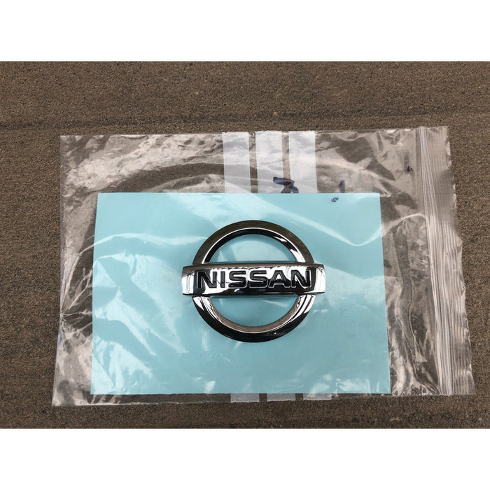 Emblema Trasero Nissan Versa 2012-2019