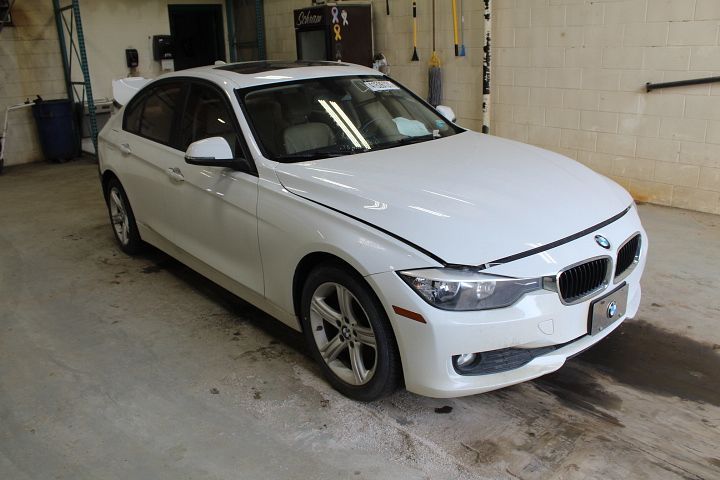 Transmisión Automática para BMW 320i 2014 - RWD - Fabricado hasta 7/31/13 - 86,000 Kms
