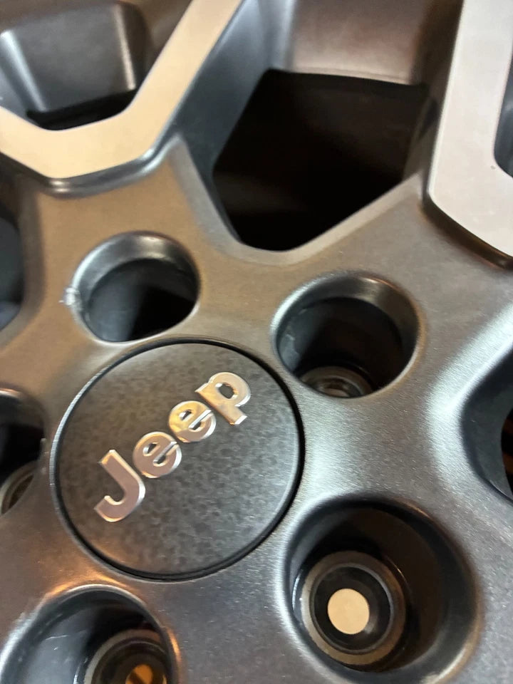 Rin de Aluminio Original para Jeep Renegade Limited 2019, 2020, 2021, 2022 - Medida 19x7.5