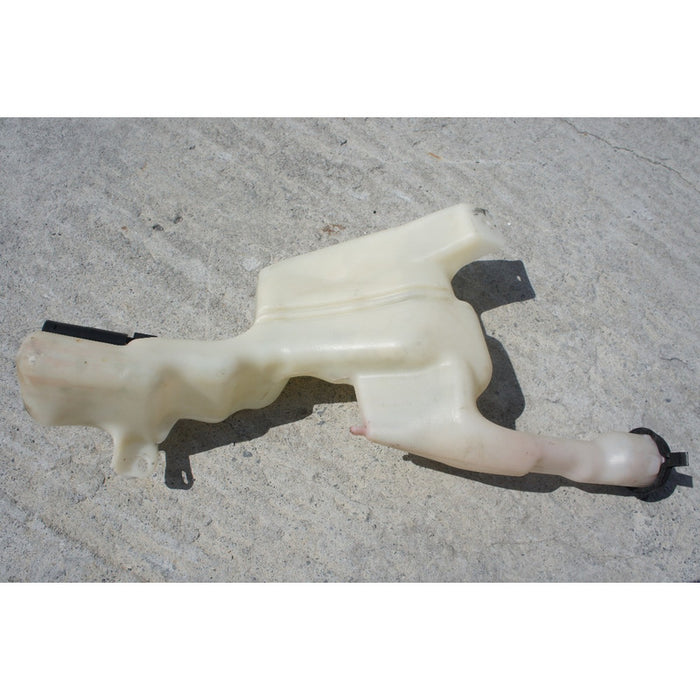 Deposito Limpiabrisas Ford Fiesta Sedan 2011 - 2015