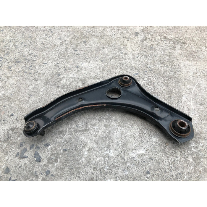 Horquilla Delantera Derecha Para Nissan Versa 2012, 2013, 2014, 2015, 2016, 2017, 2018, 2019 Motor 1.6