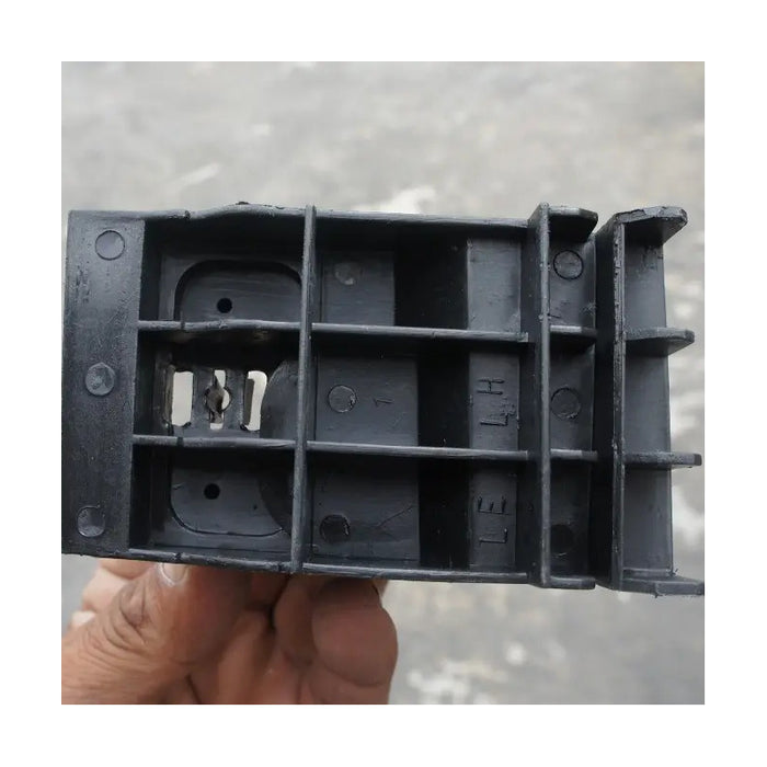 Guia De Defensa Delantera Izquierda Para Chevrolet Corsa 2003, 2004, 2005, 2006, 2007, 2008 Original