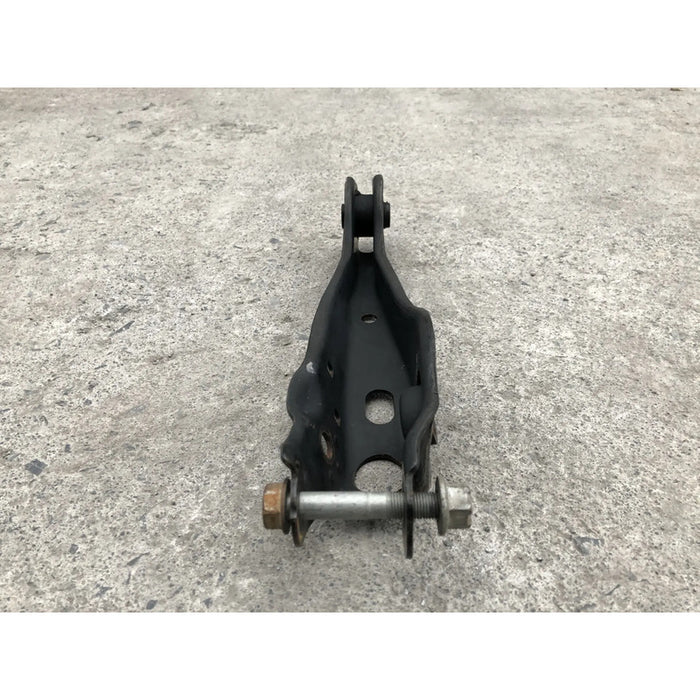 Tirante Trasero Izquierdo Inferior Para Nissan Pathfinder 2013, 2014, 2015, 2016, 2017, 2018, 2019 Para Motor V6 3.5 Litros, Original