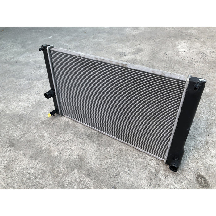 Radiador Original Para Prius 2010 Al 2015 Motor 1.8