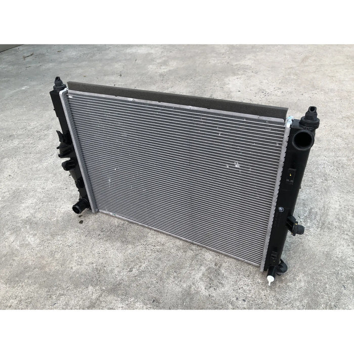 Radiador Original Para Mazda Mx5 2015, 2016, 2017, 2018, 2019, 2020, 2021, 2022, 2023, 2024 Motor 2.0