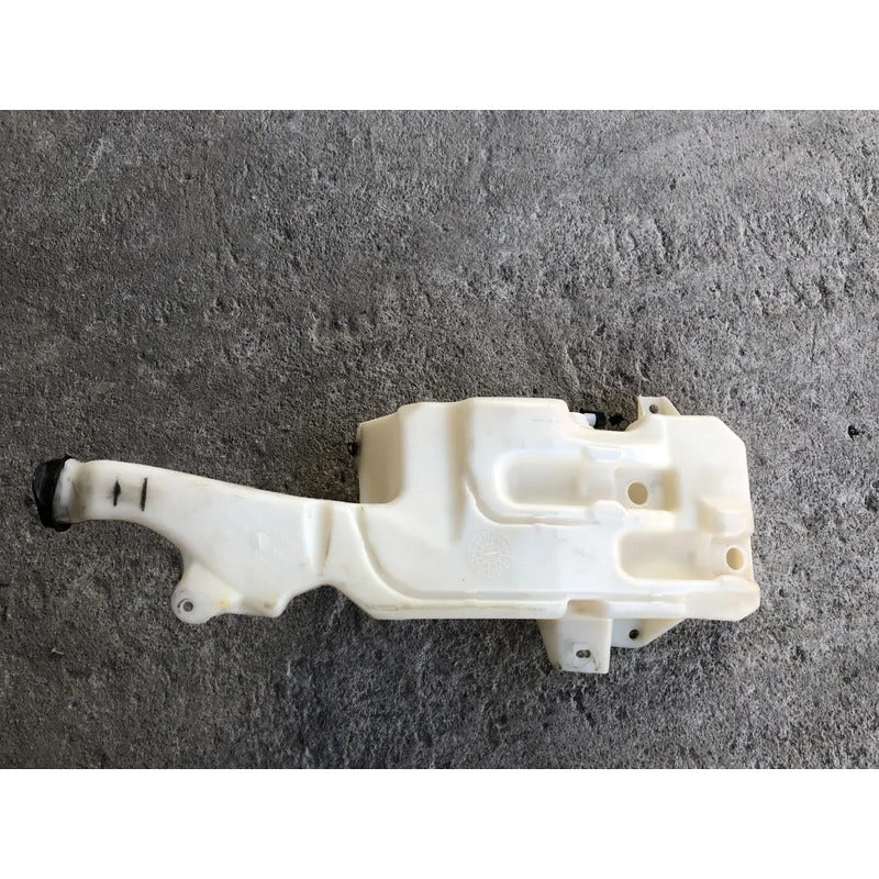 Deposito Limpia Parabrisas Para Chevrolet Tahoe 2007, 2008, 2009, 2010, 2011, 2012, 2013, 2014