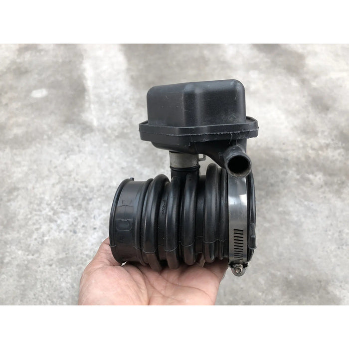 Manguera Porta Filtro Para Nissan Versa 2013, 2014, 2015, 2016, 2017, 2018, 2019 Motor 1.6 (original)