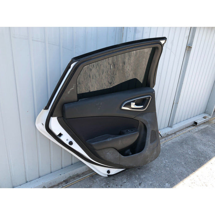 Puerta Trasera Izquierda Chrysler 200 2015 Al 2017
