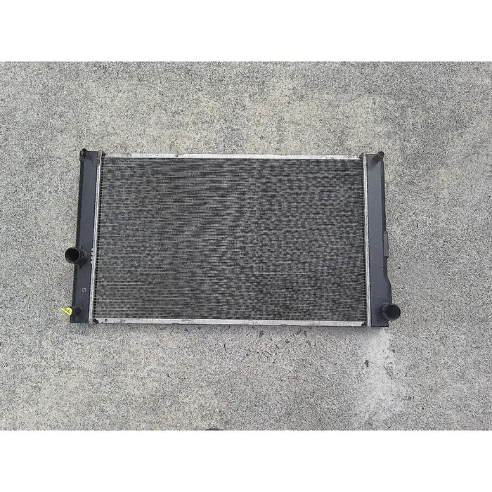 Radiador Original Para Toyota Prius 2010, 2011, 2012, 2013, 2014, 2015 Motor 1.8 Litros