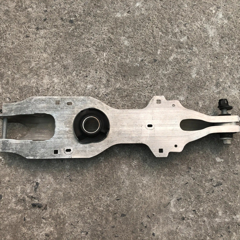 Horquilla Trasera Derecha para Ford Escape 2020 2021 2022 2023 2024 Motor 1.5, Original