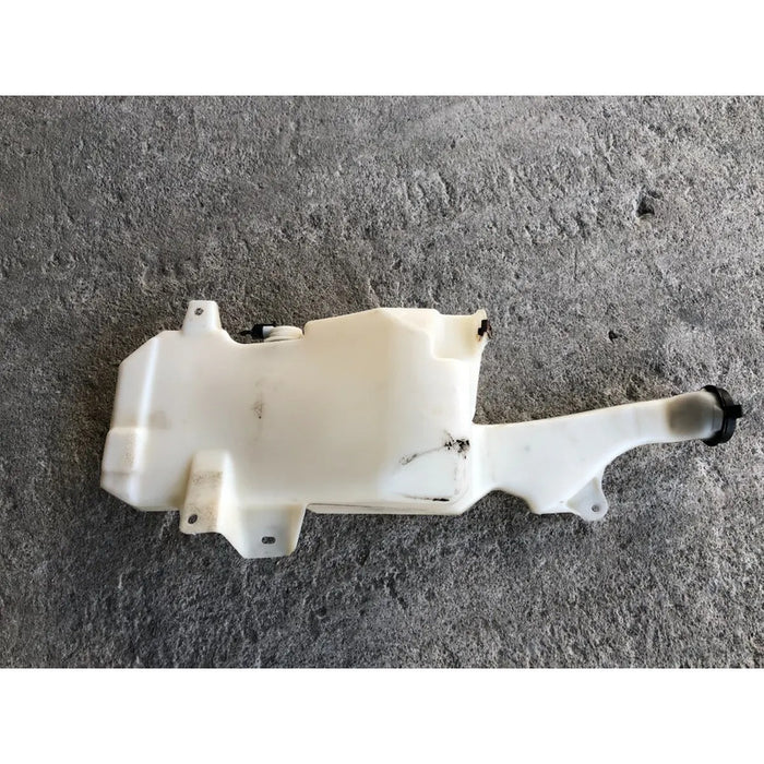 Deposito Limpia Parabrisas Para Chevrolet Tahoe 2007, 2008, 2009, 2010, 2011, 2012, 2013, 2014